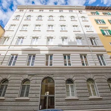 G10 Apartment *